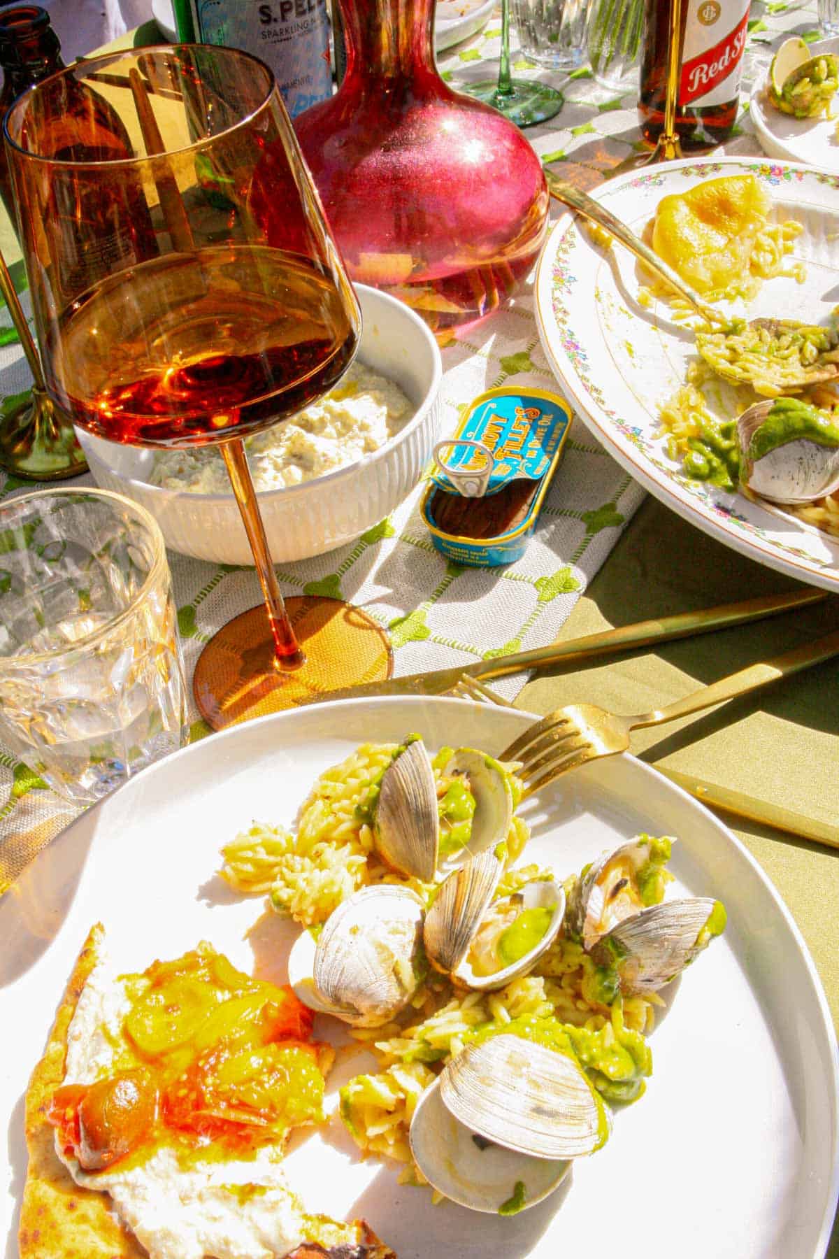dinner party tablescape